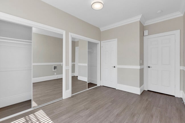 Interior Photo - 845 Pine