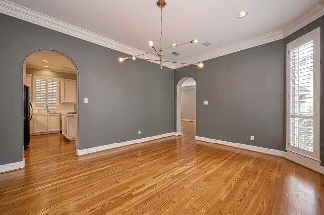Building Photo - 6413 Westcott St