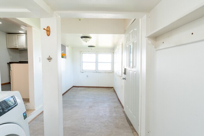 Laundry Room - 51 East 21st Street