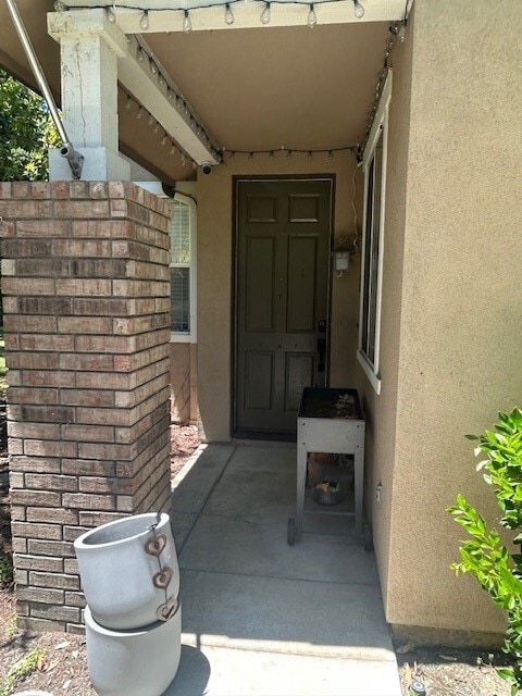 Building Photo - 121 Chadron Cir