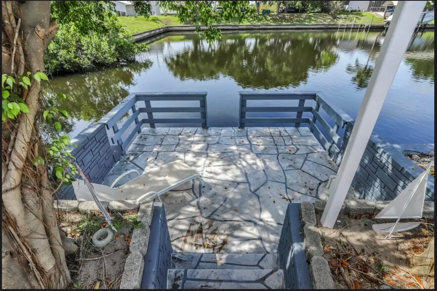 Building Photo - 1518 SE 32nd St