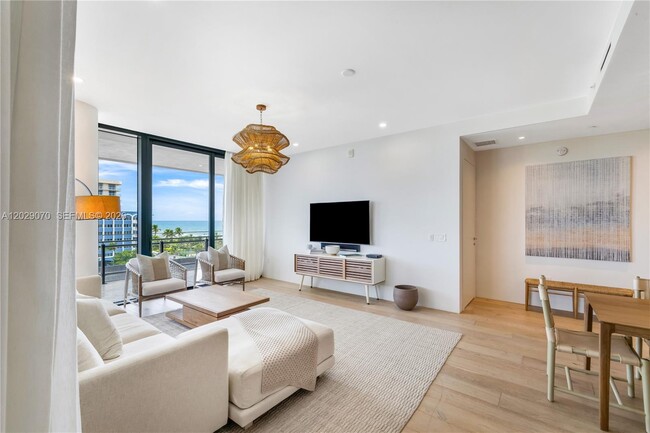 Building Photo - 8701 Collins Ave