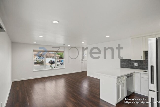 Building Photo - 10173 Santa Clara Ave