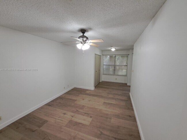 Building Photo - 2946 S University Dr
