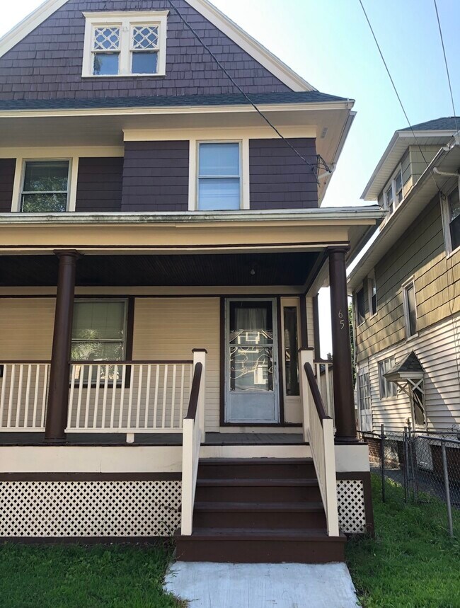 Building Photo - 65 Colvin St