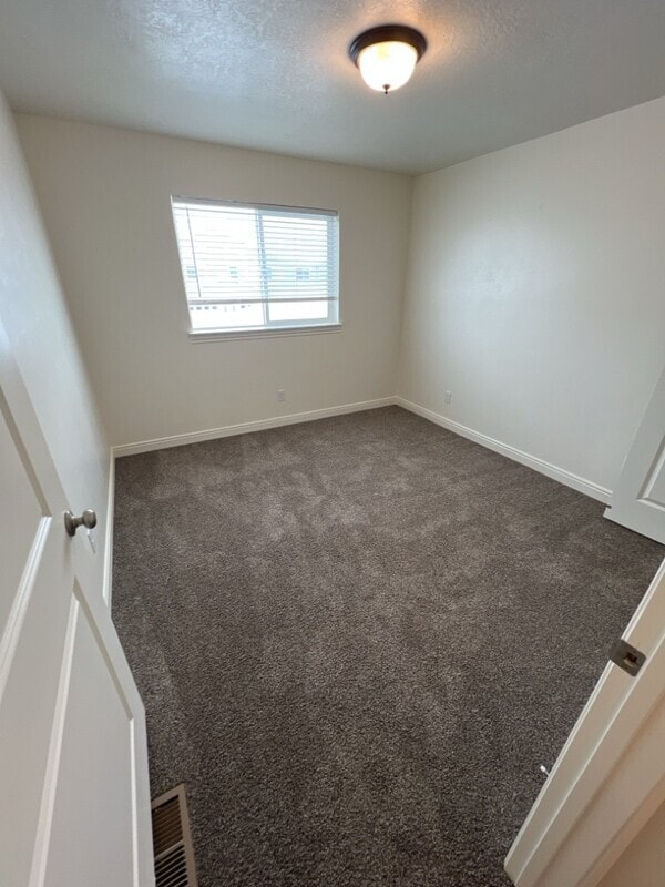 Building Photo - 250 1200 S