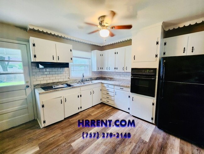 Building Photo - Charming 3 Bedroom 1 Bath Home located in ...