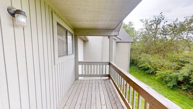 Building Photo - 5321 Stonemeadow Ave