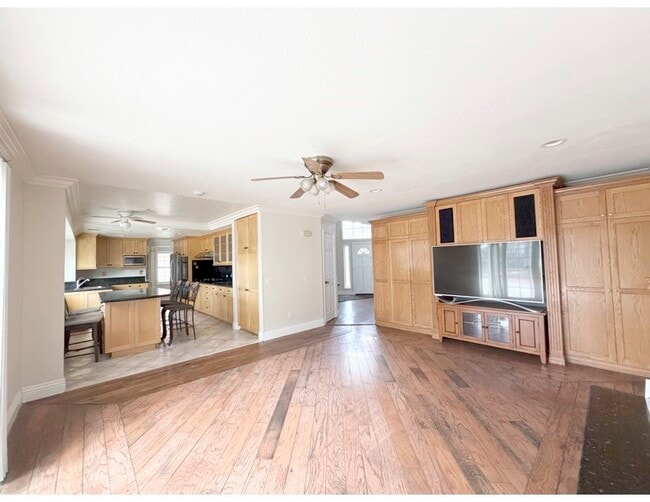 Building Photo - 19852 E Round Hill Ln