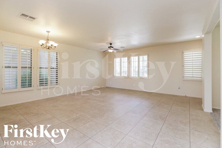 Building Photo - 3441 S Jacana Ln