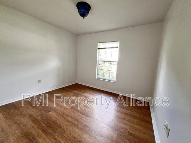 Building Photo - 16044 Worthington Blvd