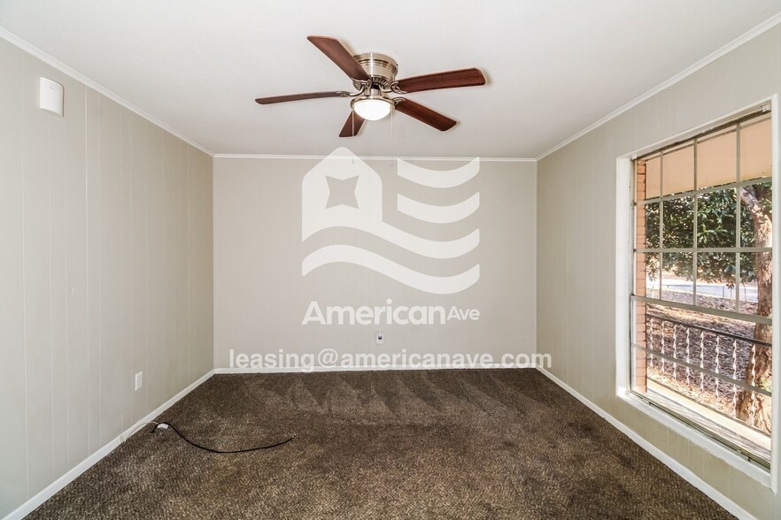 Building Photo - 5418 Glenn St