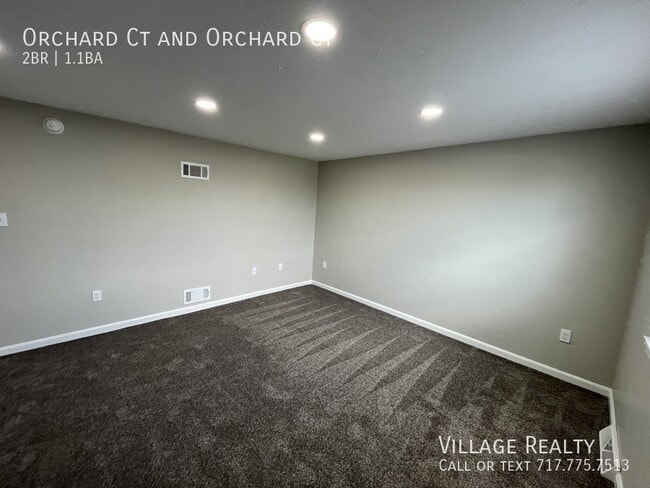 Building Photo - 306 Orchard Ct