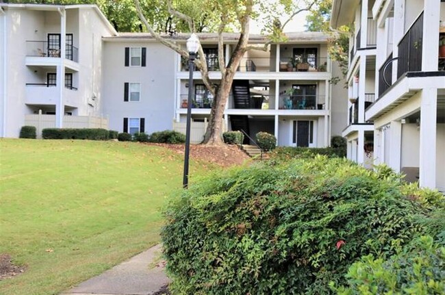 Primary Photo - 2 bed 2 Baths Condominium-Rent (*2nd Month...