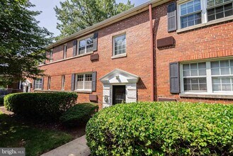 Building Photo - 4374 N Pershing Dr