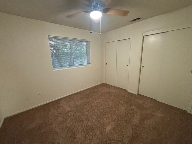 Building Photo - 4115 Ardmore Ave