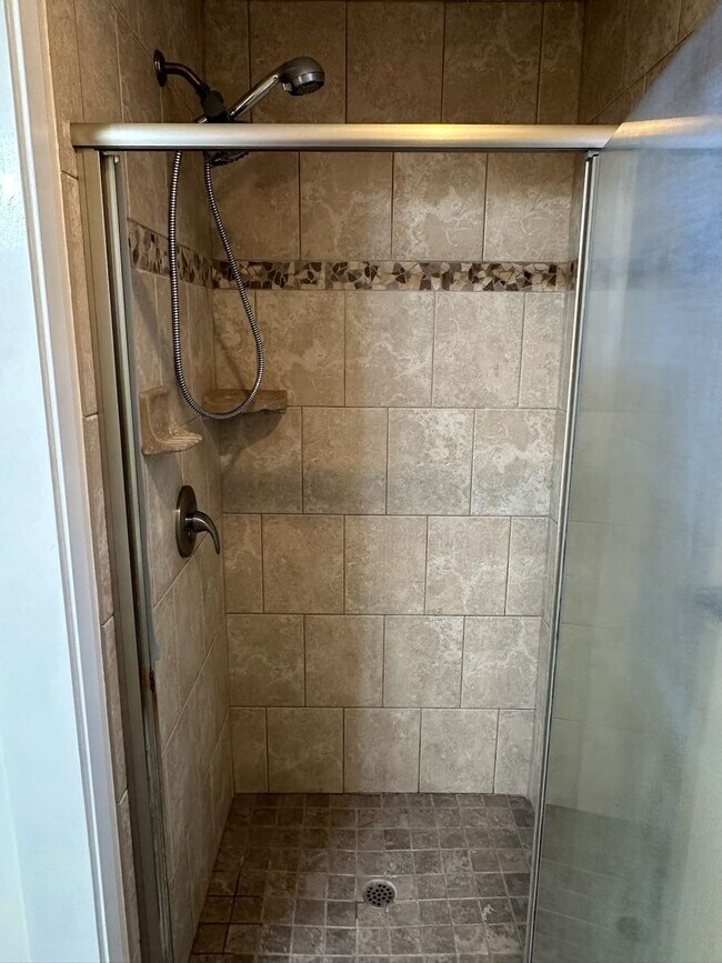 Building Photo - 2902 S University St