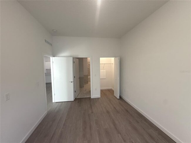 Building Photo - 399 Famagusta Dr