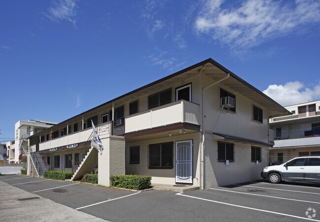 Primary Photo - 2026 Algaroba St