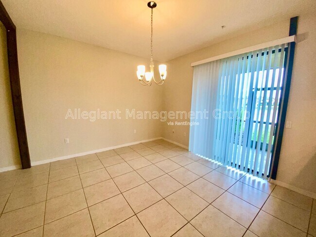 Building Photo - 2363 Seven Oaks Dr