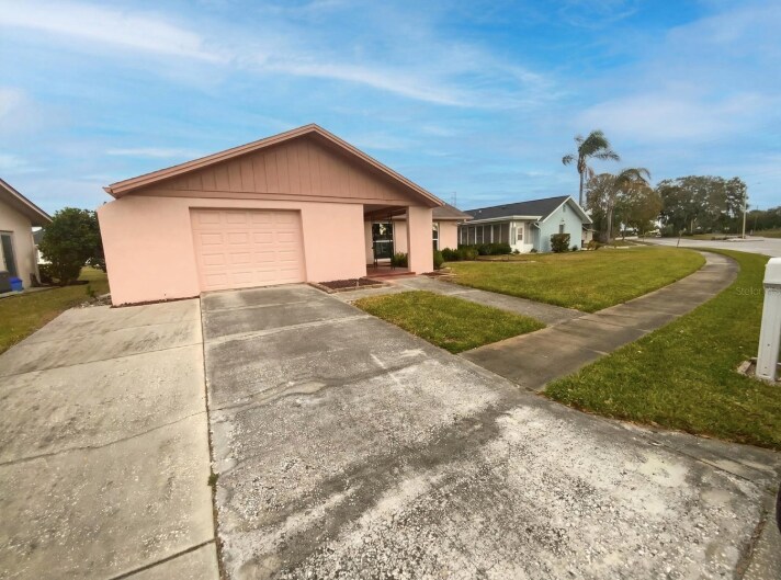 Building Photo - 4474 Lake Blvd