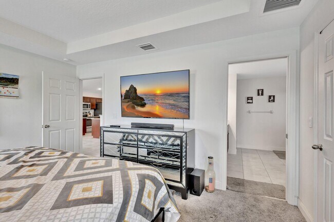 Building Photo - 9709 Starboard Dr