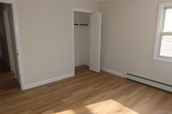 Building Photo - 93 4th Ave