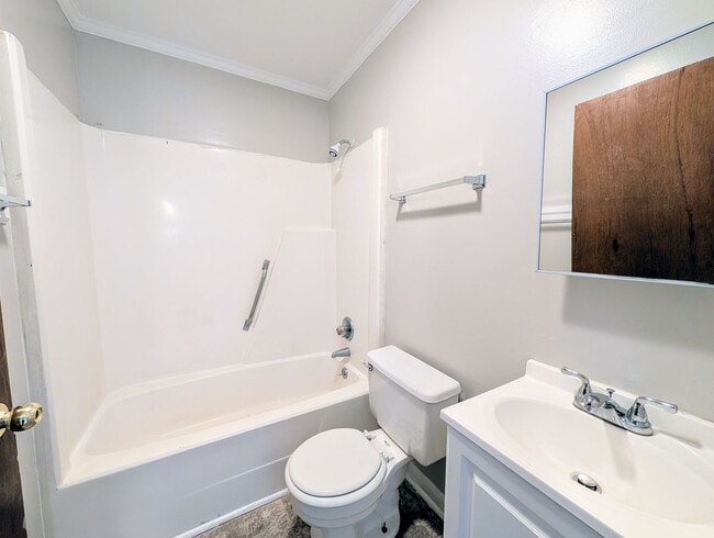 Building Photo - 315 Edward St