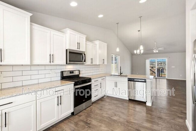 Building Photo - 9340 Blue Birch Ct