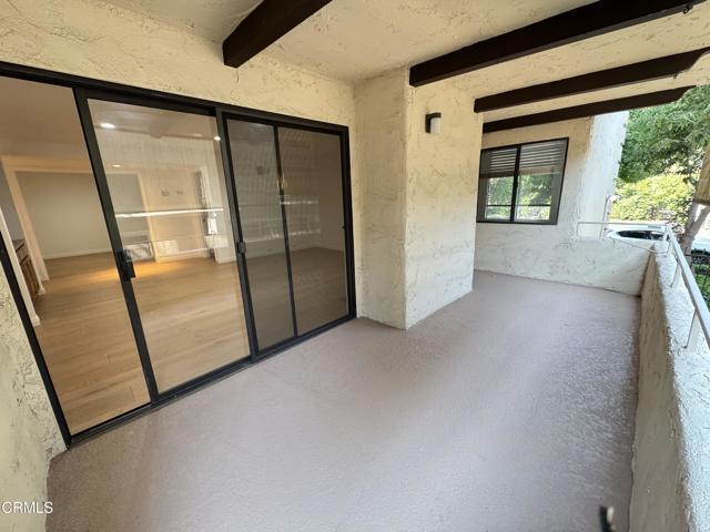 Building Photo - 534 N Oak Knoll Ave