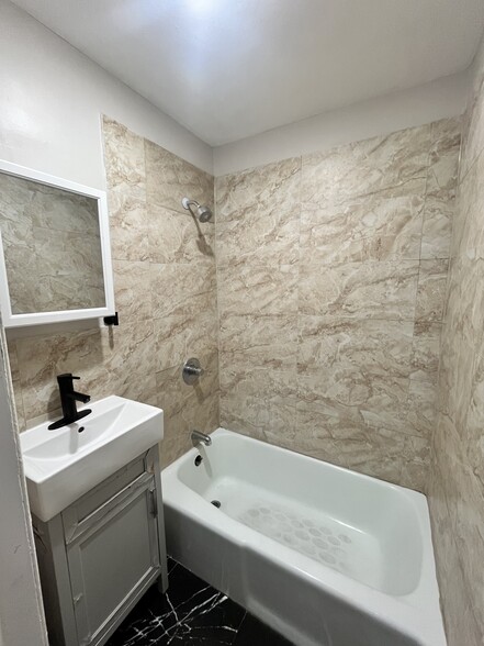 Unit 4 - 6 Jordan Ave