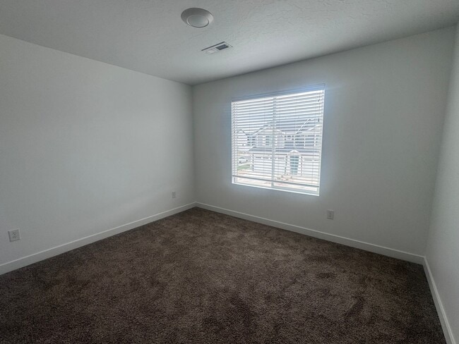 Building Photo - Beautiful Lehi townhome for rent!