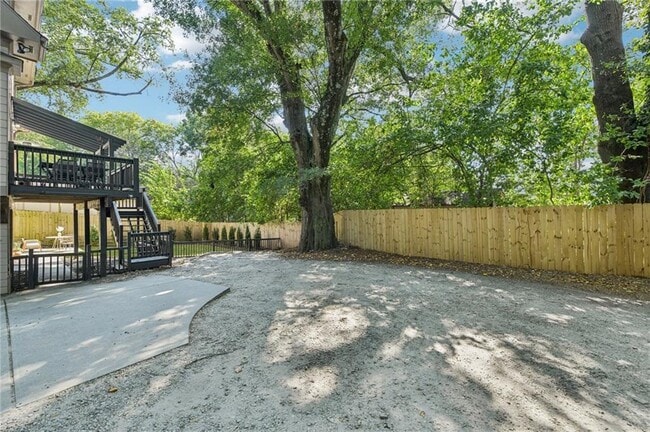 Building Photo - 1399 N Druid Hills Rd