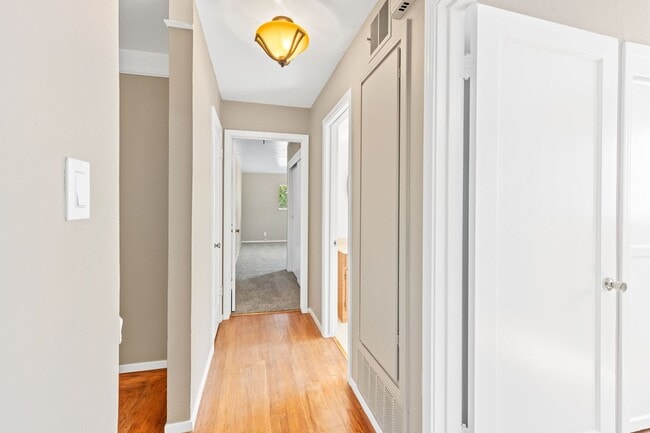 Building Photo - Charming Single-Level 3 Bedroom, 2 Bath Home