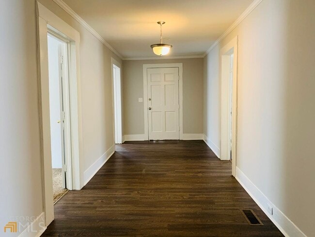 Building Photo - 513 Harwell Ave