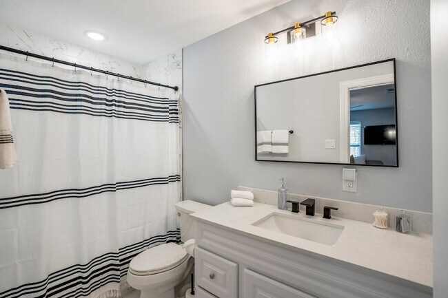 Building Photo - 3814 Seabrook St