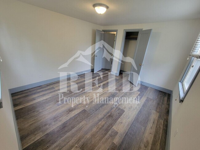 Building Photo - Centrally Located Bremerton Home With Partial View of Sinclair Inlet from Deck