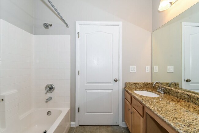 Building Photo - 7352 Hawks Point Ct