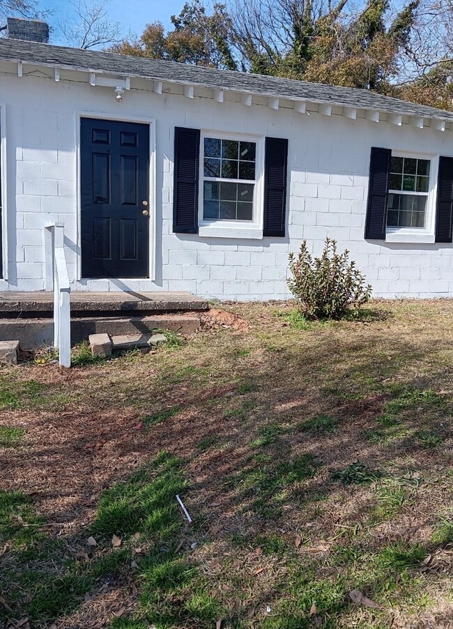 Building Photo - 375 Jennings Ct SE