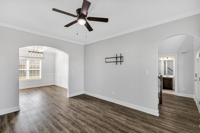 Building Photo - Sterling Farms Beauty!