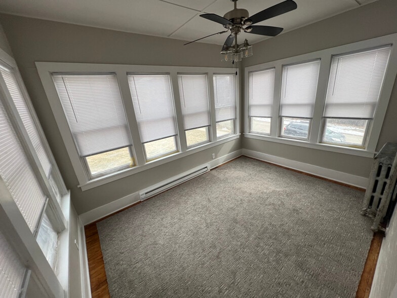 Building Photo - 571 Jefferson St