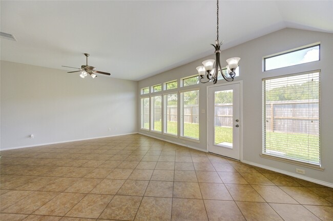 Building Photo - 5615 Stoneridge Ct