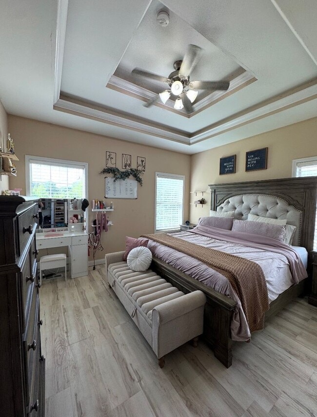Building Photo - *** Move-in SPECIAL - $2395.00 ***