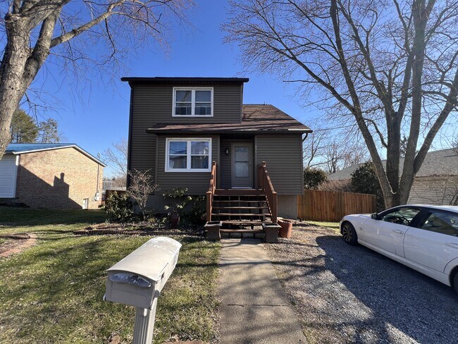 Building Photo - 116 Ridgeley Rd