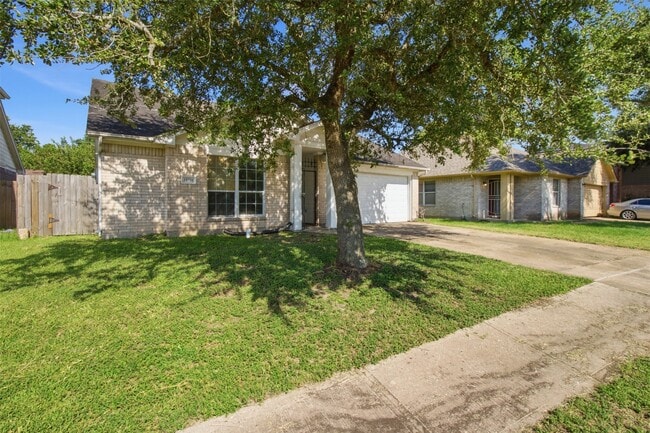 Building Photo - 15738 Boonridge Rd