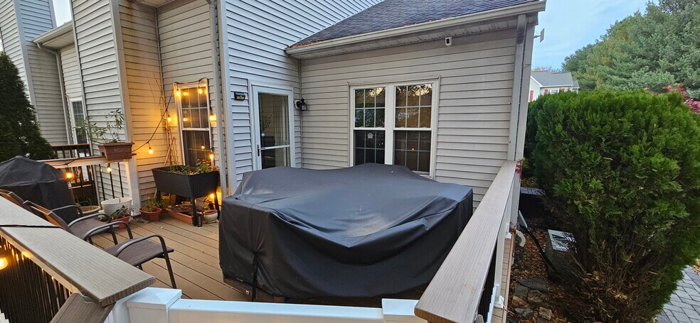 Building Photo - 34 Degas Cir