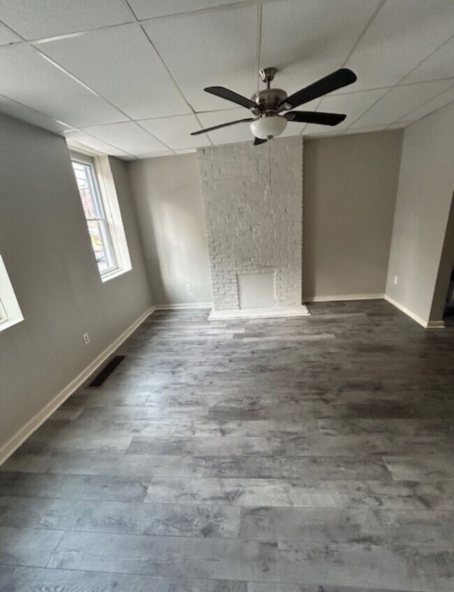 Building Photo - Pittsburgh - 3 Bed 2 Bath - Just Renovated