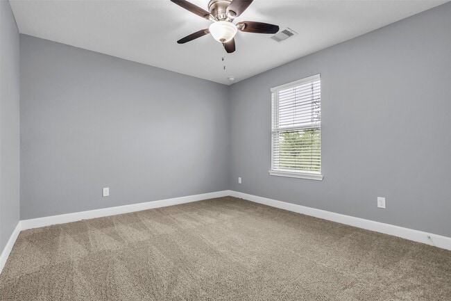 Building Photo - 2707 Volute