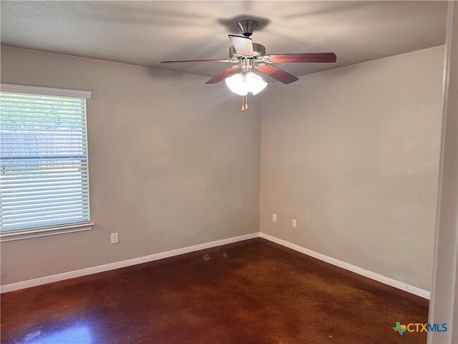Building Photo - 2204 Indian Trail