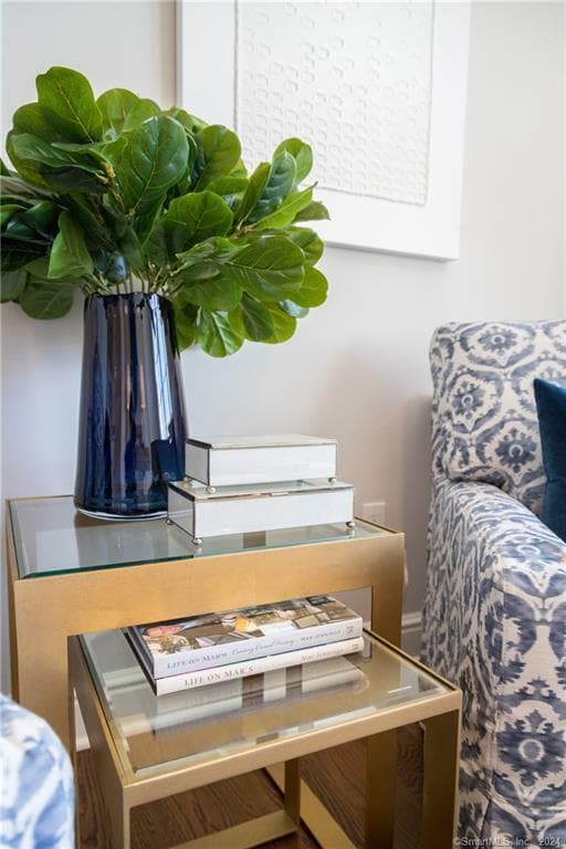 Building Photo - 201 Main St